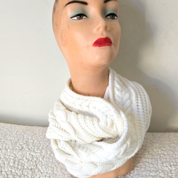 Winter White Cable Knit Infinity Scarf - Picture 2 of 10